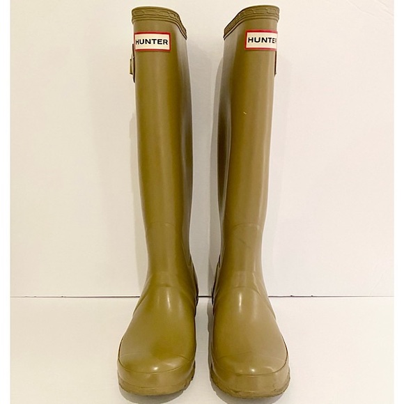 Hunter Original Tall Boots in Cafe Latte - Picture 5 of 12